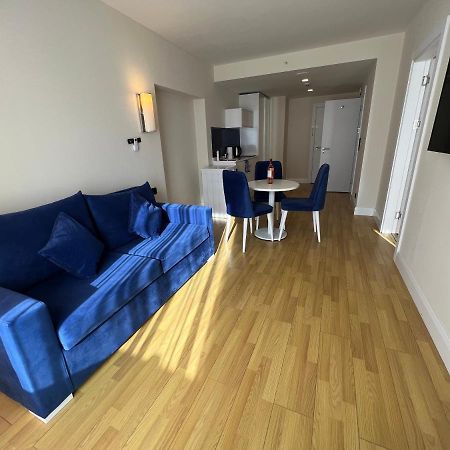 Orbi City Lux Apartment Batoumi Extérieur photo