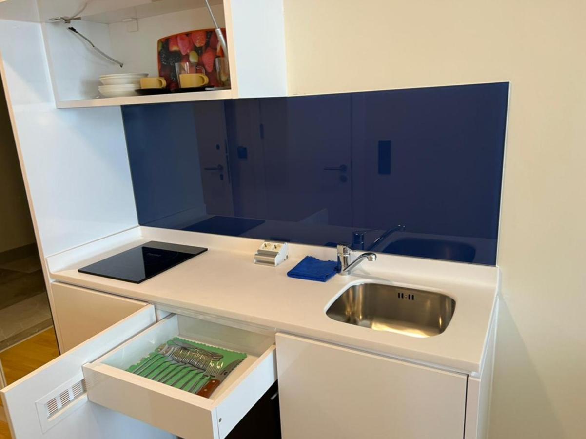 Orbi City Lux Apartment Batoumi Extérieur photo