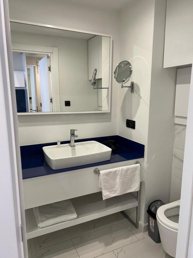Orbi City Lux Apartment Batoumi Extérieur photo
