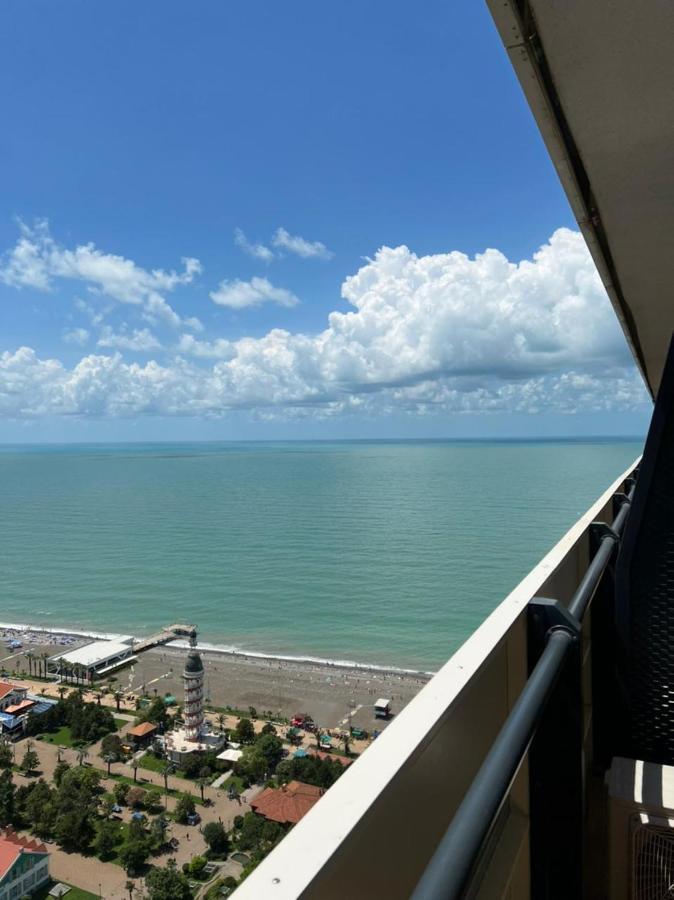 Orbi City Lux Apartment Batoumi Extérieur photo