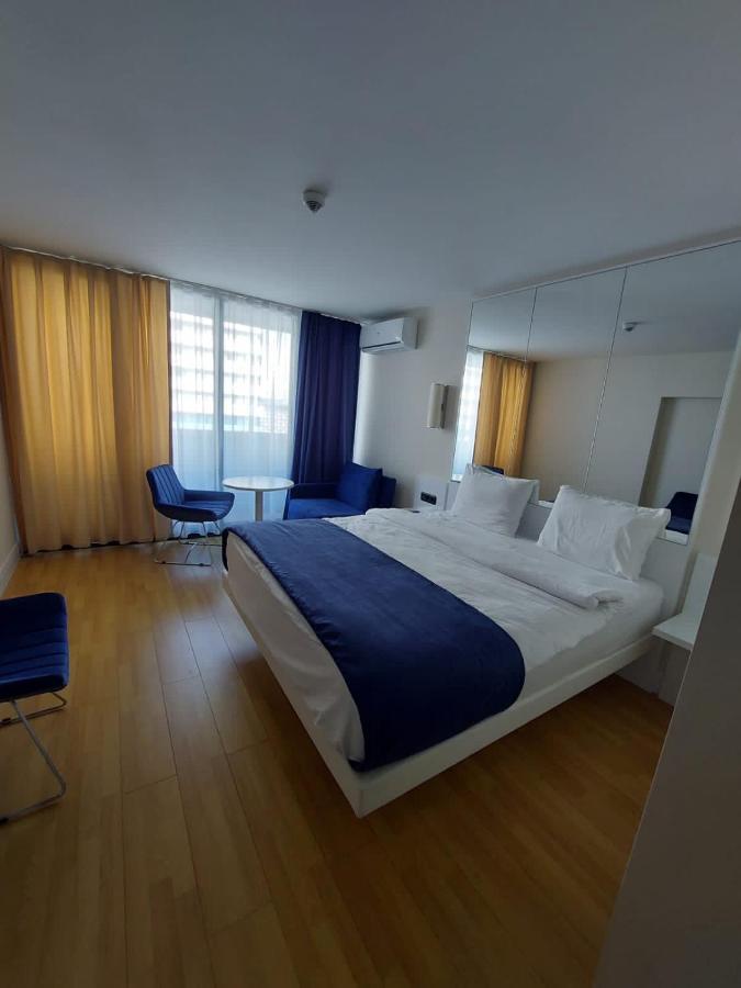 Orbi City Lux Apartment Batoumi Extérieur photo