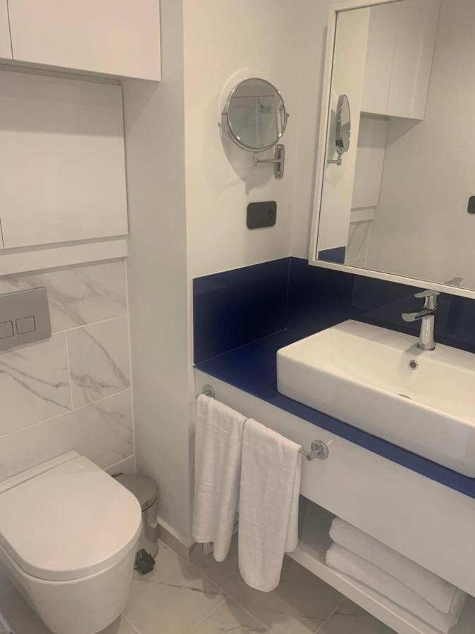 Orbi City Lux Apartment Batoumi Extérieur photo